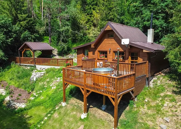Sovia Wellness Chata S Jacuzzi Kadou A Saunou, Cingov