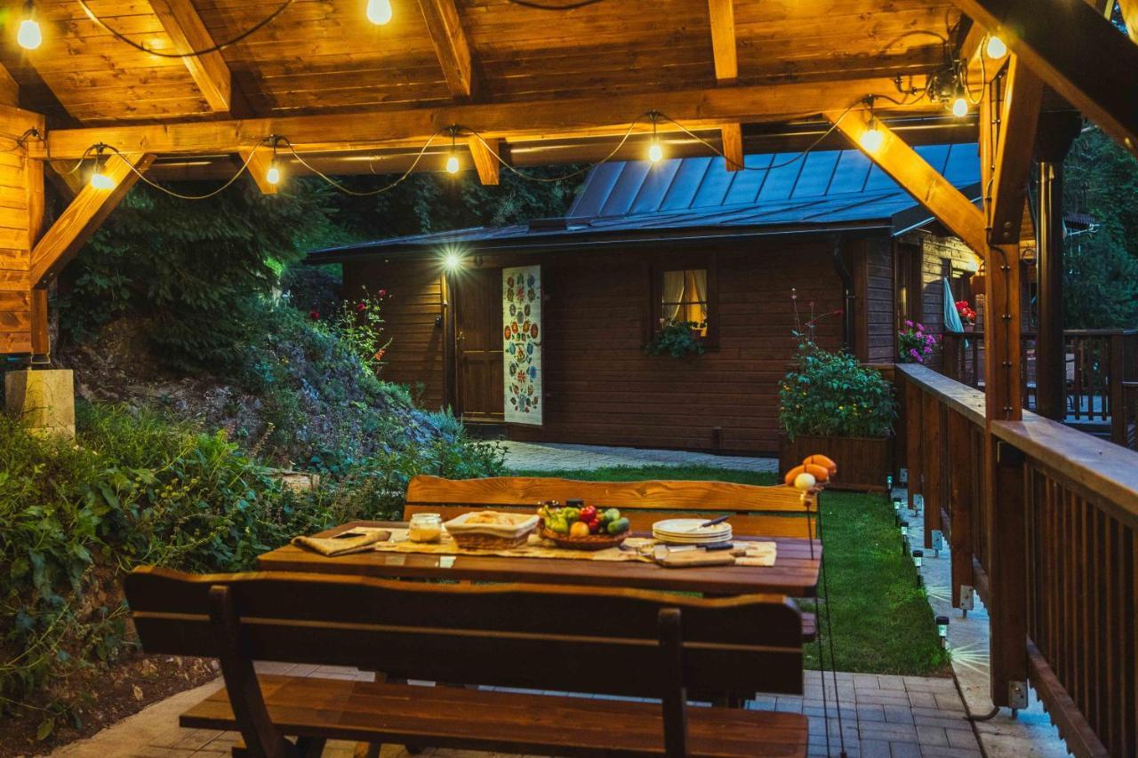 Lodge Sovia Wellness S Jacuzzi Kadou A Saunou, Cingov