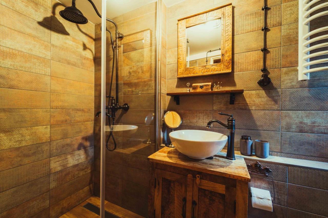 Sovia Wellness S Jacuzzi Kadou A Saunou, Cingov Lodge *